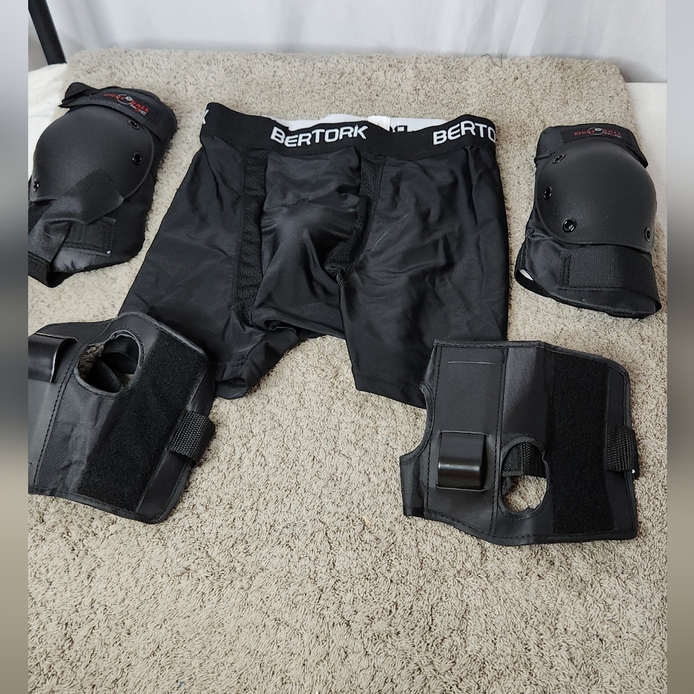 Boys Bertork Protective Underwear With Cup & Pads - L